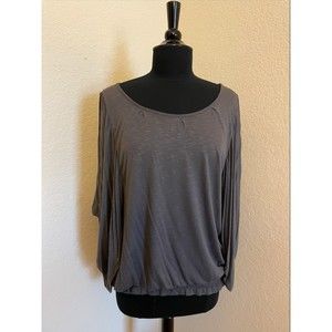 Worthington Cold Shoulder Top - Sz M